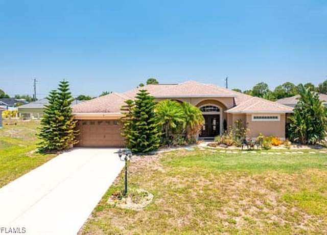 Property at 914 Albert Ave, Lehigh Acres, FL 33971, 3 beds, 2 baths
