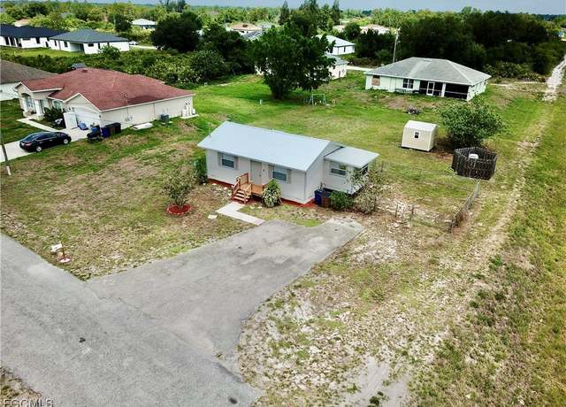 Property at 3700 26th St SW, Lehigh Acres, FL 33976, 2 beds, 1 bath