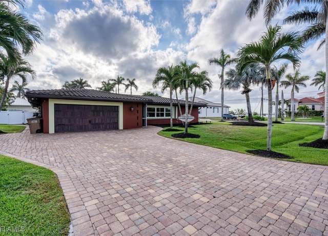 Property at 5411 Bayshore Ave, Cape Coral, FL 33904, 3 beds, 2.5 baths