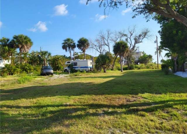 Property at 5840 Lauder St, Fort Myers Beach, FL 33931