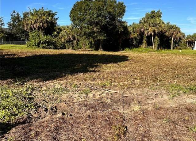 Property at 3709 Stagg Ct, Fort Myers, FL 33905