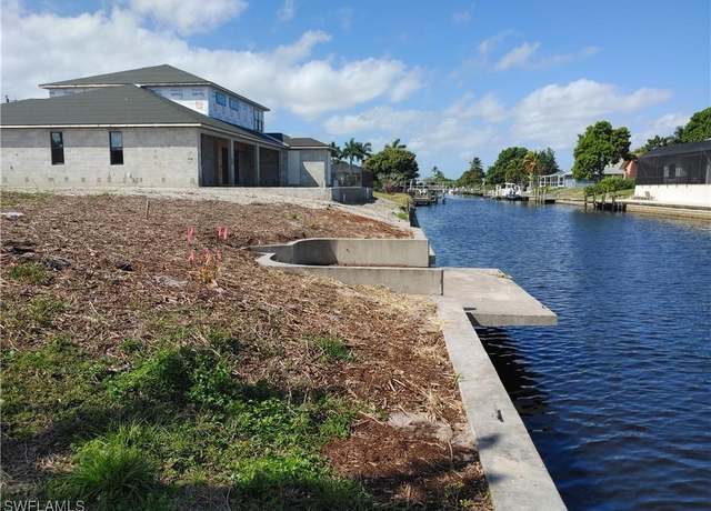 Property at 1913 SE 14th St, Cape Coral, FL 33990