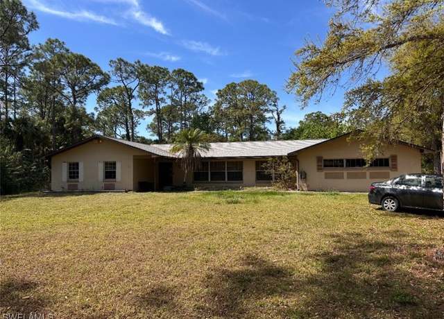 Property at 4756 Skates Cir, Fort Myers, FL 33905, 5 beds, 3 baths