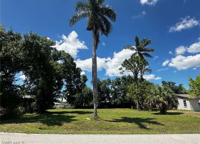 Property at 200 Rose St, North Fort Myers, FL 33903