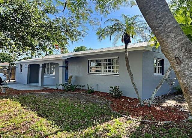 Property at 521 Pennview Ave, Lehigh Acres, FL 33936, 3 beds, 2 baths