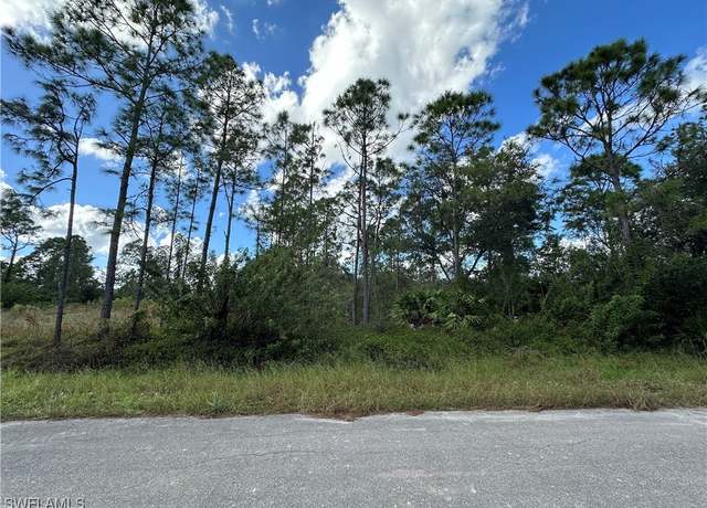 Property at 1515 Lincoln Ave, Lehigh Acres, FL 33972