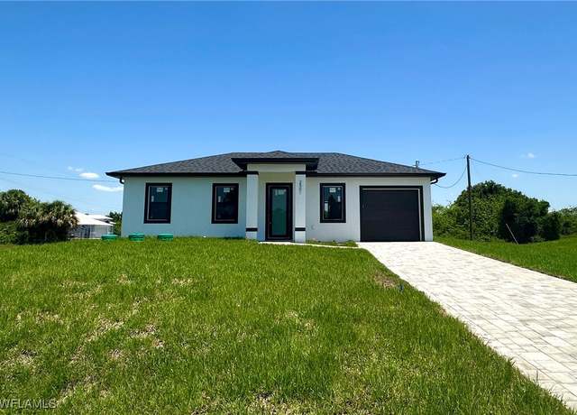 Property at 2501 E 16th St, Lehigh Acres, FL 33972, 3 beds, 3 baths