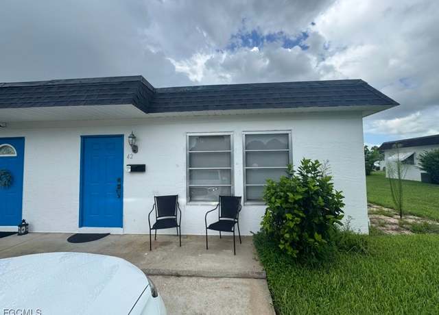 Property at 42 Temple Ct, Lehigh Acres, FL 33936, 2 beds, 2 baths