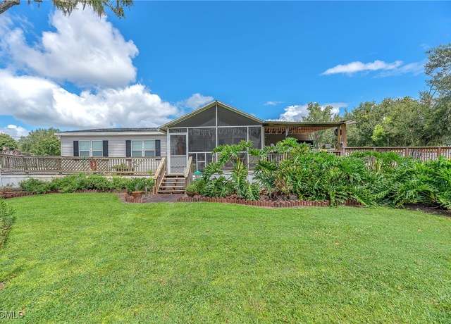 Property at 4936 Steve Reeves Ln, Plant City, FL 33565, 3 beds, 2 baths