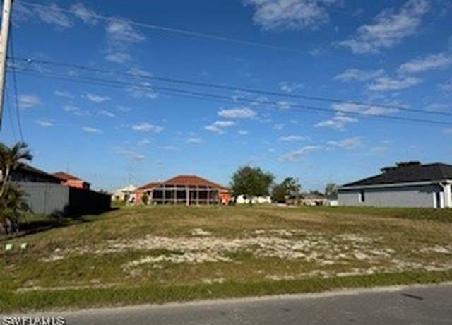 Property at 1318 NE 1st Ave, Cape Coral, FL 33909