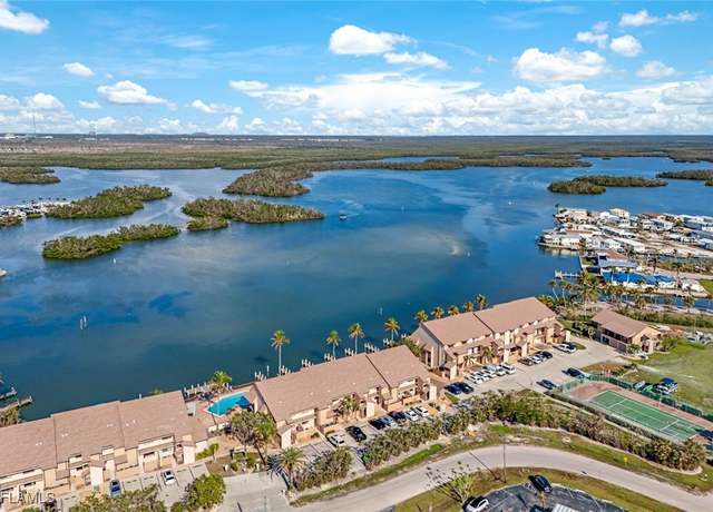 Property at 896 Buttonwood Dr #107, Fort Myers Beach, FL 33931, 1 bed, 1 bath