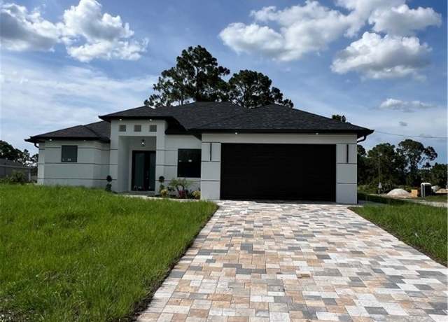 Property at 1021 Lakeside Dr, Lehigh Acres, FL 33974, 3 beds, 2 baths