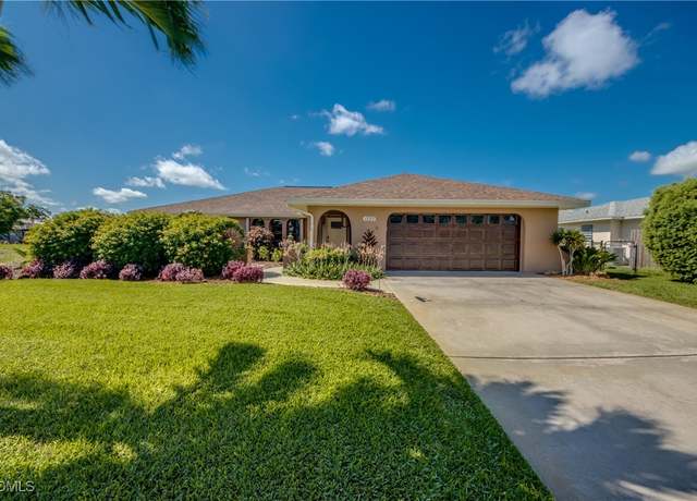 Property at 1220 SE 19th Ln, Cape Coral, FL 33990, 3 beds, 2 baths