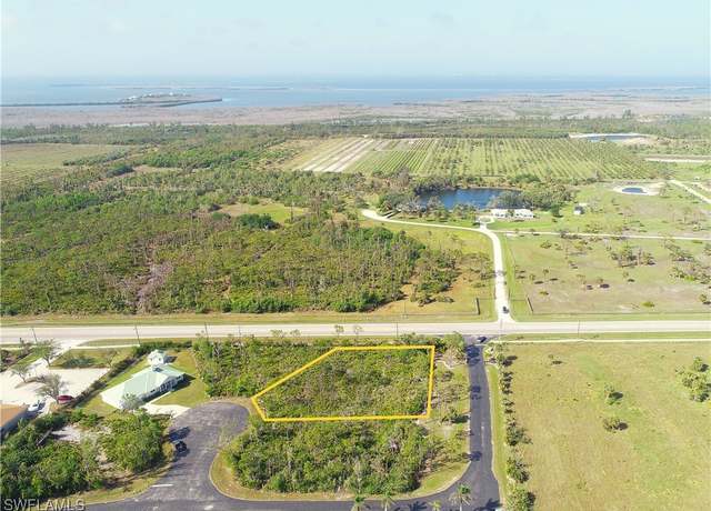 Property at 3690 Chickadee Ct, FL 33956