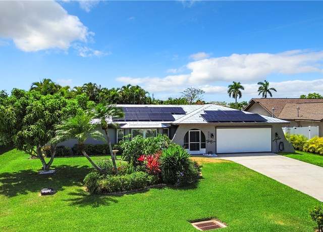 Property at 3324 SE 22nd Pl, Cape Coral, FL 33904, 3 beds, 2 baths