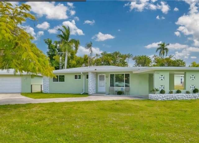 Property at 2741 Mcgregor Blvd, Fort Myers, FL 33901, 3 beds, 2 baths