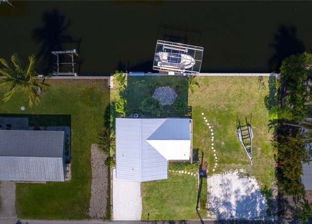 Property at 16290 Tortuga St, Bokeelia, FL 33922
