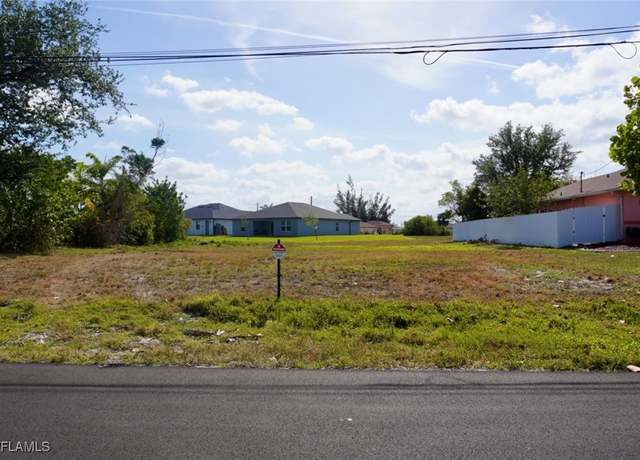 Property at 113 SW 17th Pl, Cape Coral, FL 33991