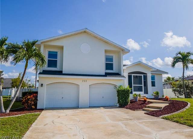 Property at 221 SE 1st St, Cape Coral, FL 33990, 3 beds, 2.5 baths