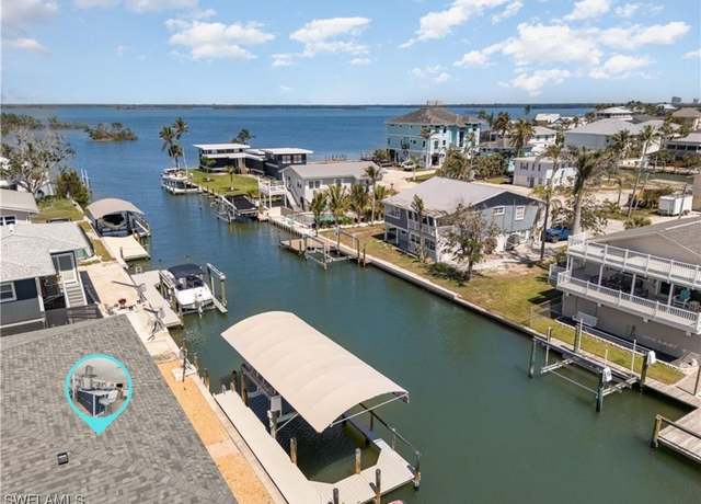 Property at 240 Driftwood Ln, Fort Myers Beach, FL 33931, 2 beds, 2 baths