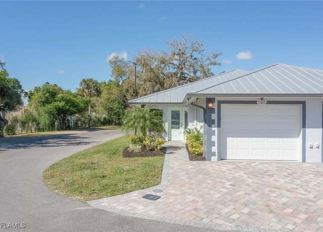 Property at 185 Village Cir #27, Labelle, FL 33935, 2 beds, 2 baths