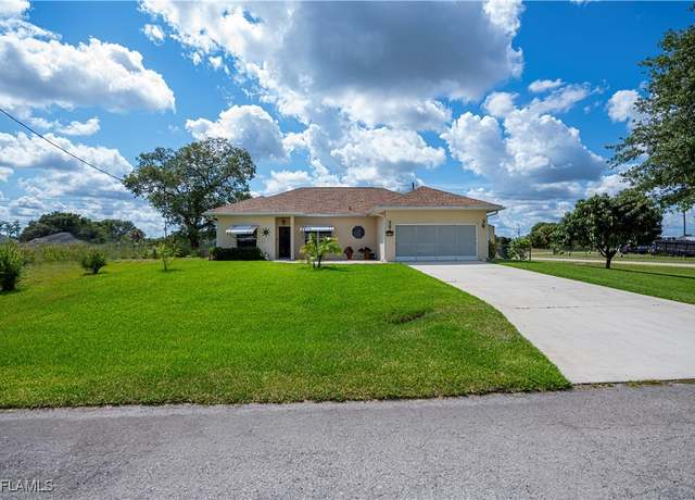 Property at 1115 Comet Ave, Labelle, FL 33935, 3 beds, 2 baths