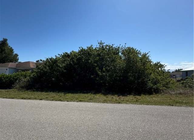 Property at 1114 Carl Ave, Lehigh Acres, FL 33971
