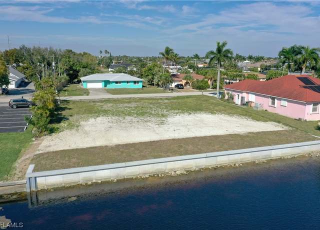 Property at 1612 SE 41st St, Cape Coral, FL 33904