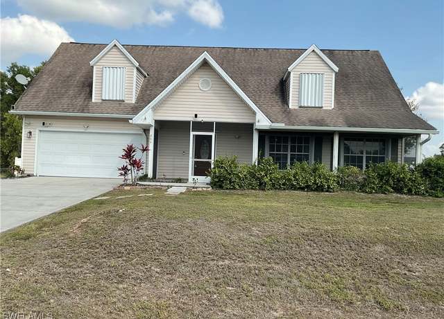 Property at 804 Yvonne Ave N, Lehigh Acres, FL 33971, 4 beds, 2.5 baths