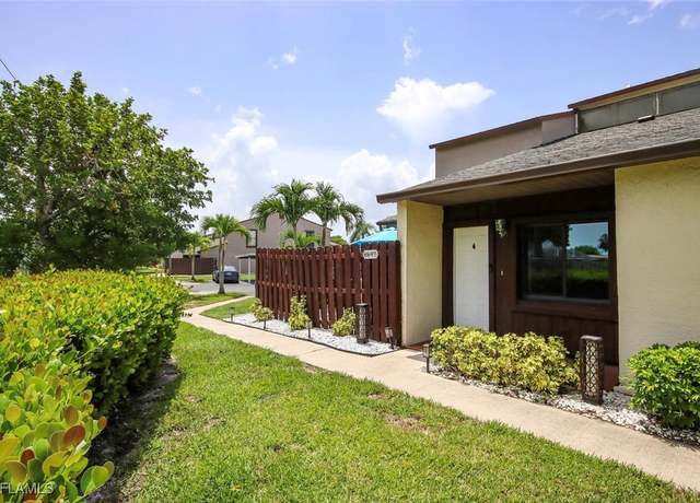 Property at 8849 Somerset Blvd, Fort Myers, FL 33919, 2 beds, 2 baths
