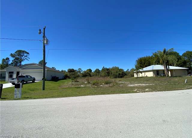 Property at 2015 Jackson Ave, Alva, FL 33920