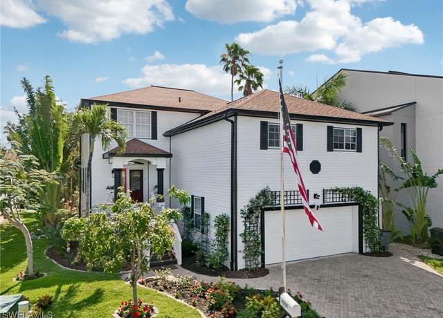 Property at 7709 Victoria Cove Ct, Fort Myers, FL 33908, 4 beds, 2.5 baths