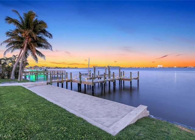 Property at 5249 Nautilus Dr, Cape Coral, FL 33904, 4 beds, 3 baths
