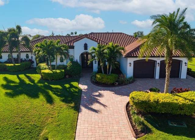 Property at 2520 SW 14th Pl, Cape Coral, FL 33914, 4 beds, 3.5 baths