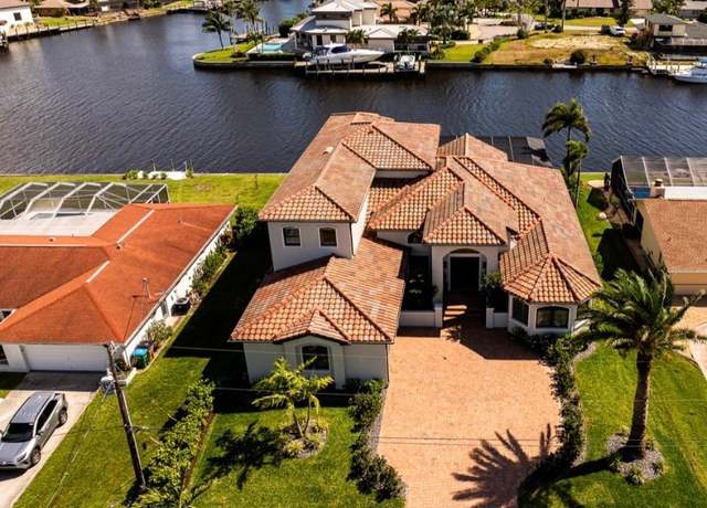 Property at 1950 SE 36th St, Cape Coral, FL 33904, 4 beds, 5 baths