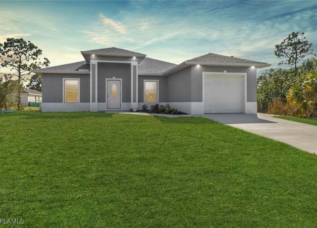 Property at 746 Chestnut St E, Lehigh Acres, FL 33974, 3 beds, 2 baths