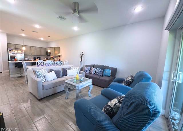 Property at 1715 SW 32nd Ter, Cape Coral, FL 33914, 6 beds, 4 baths