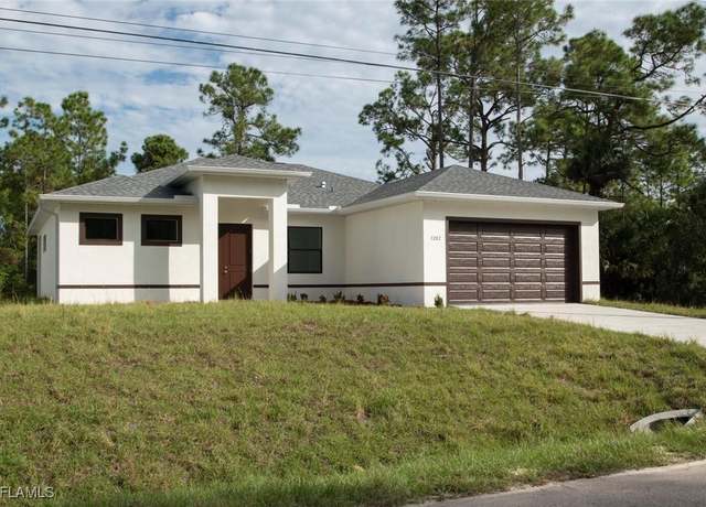 Property at 2508 33rd St SW, Lehigh Acres, FL 33976, 4 beds, 2.5 baths
