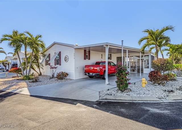 Property at 3073 Sloop Ln, St. James City, FL 33956, 2 beds, 2 baths