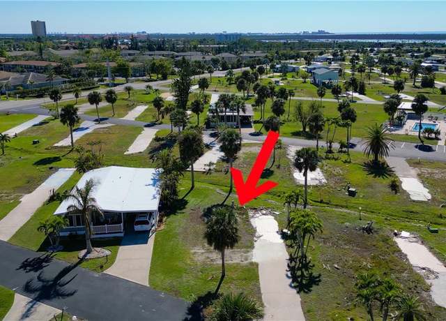 Property at 13661 Catbird Dr, Fort Myers, FL 33908