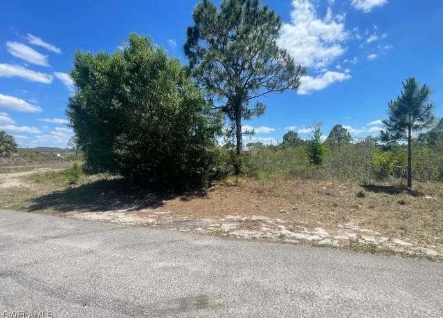 Property at 2901 55th St W, Lehigh Acres, FL 33971