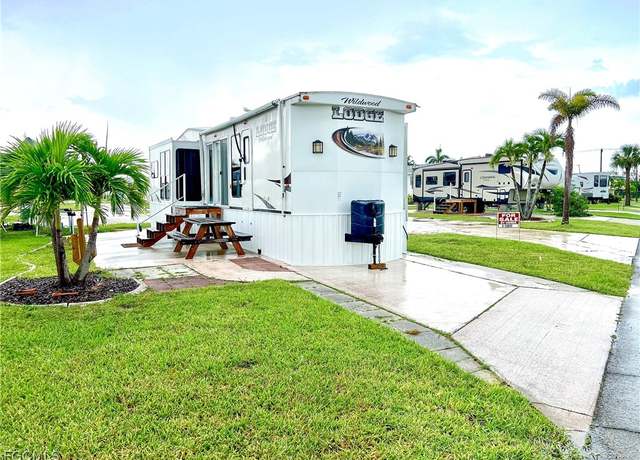 Property at 19681 Summerlin #176 Rd, Fort Myers, FL 33908