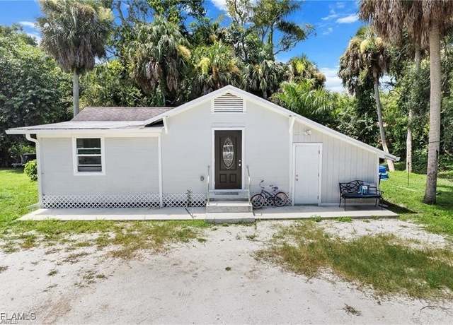 Property at 1335 Piney Rd, North Fort Myers, FL 33903, 2 beds, 1.5 baths