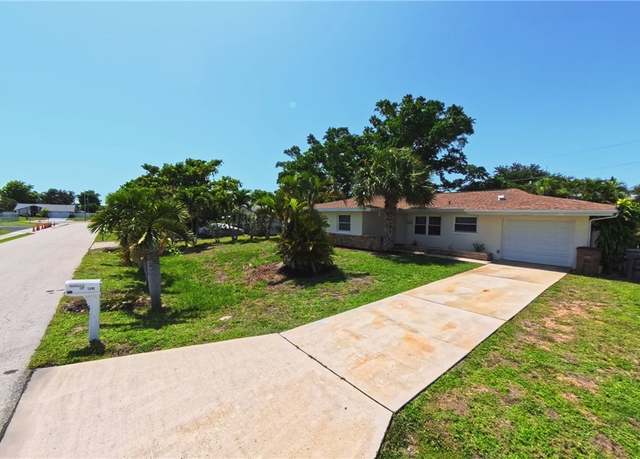 Property at 1315 SE 45th St, Cape Coral, FL 33904, 3 beds, 2 baths