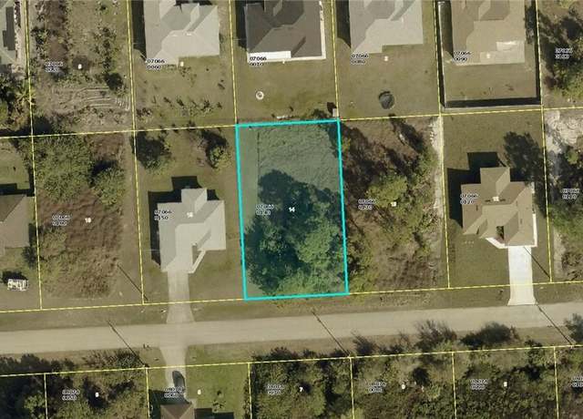 Property at 3306 27th St SW, Lehigh Acres, FL 33976