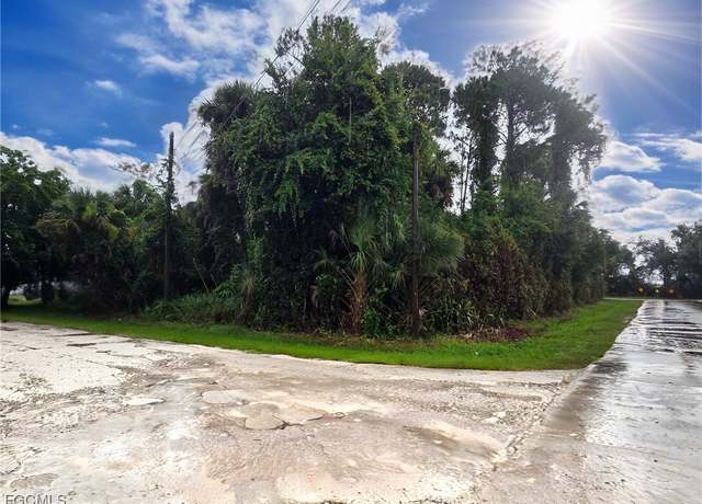 Property at 523 San Jose St, North Fort Myers, FL 33903