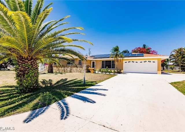 Property at 1005 E Penn Rd, Lehigh Acres, FL 33936, 3 beds, 2 baths