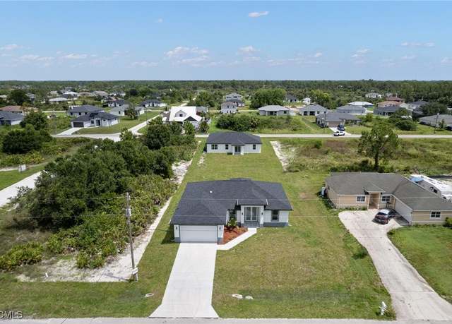 Property at 2817 22nd St W, Lehigh Acres, FL 33971, 4 beds, 2 baths