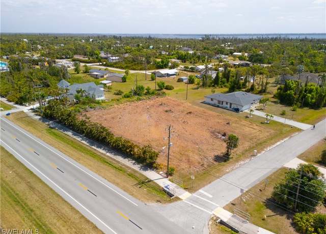 Property at 5500 Stringfellow Rd, FL 33956