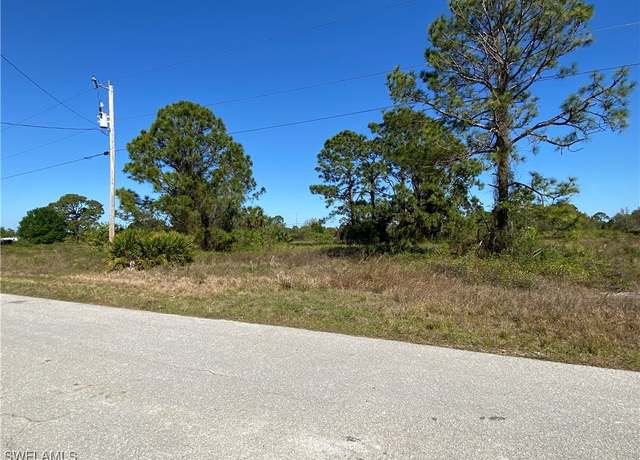 Property at 1035 Bandera St, Lehigh Acres, FL 33974